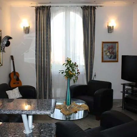 Apartments Gloria *