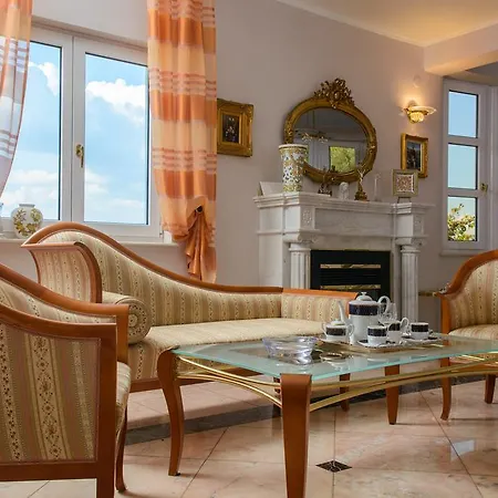 Apartments Gloria Trogir