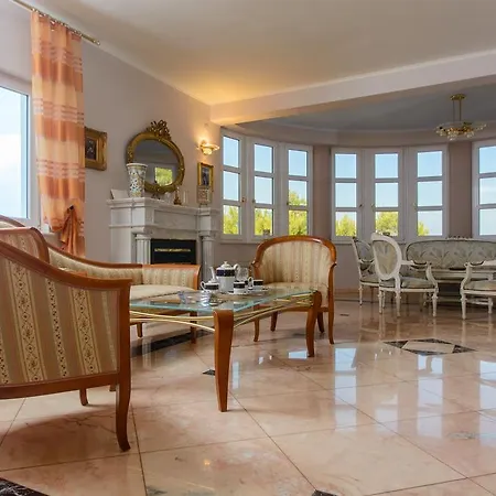 Apartments Gloria